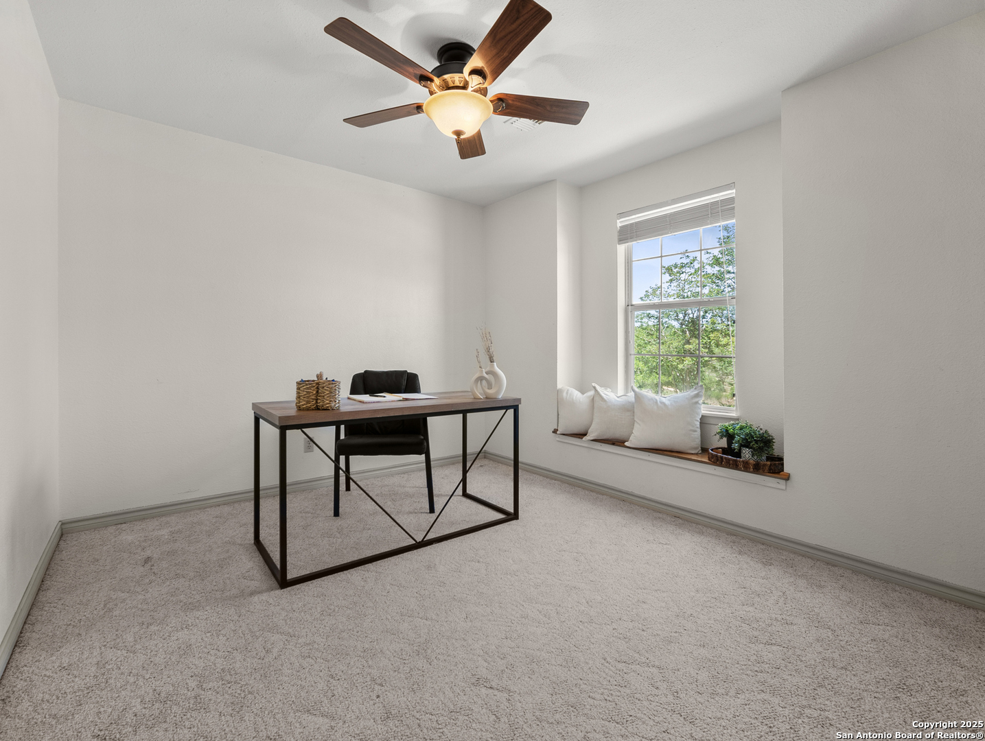 504 Oak Grove San Marcos TX 78666