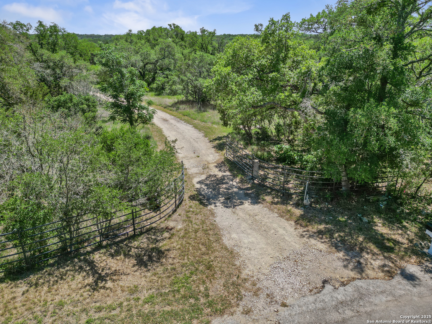 504 Oak Grove San Marcos TX 78666