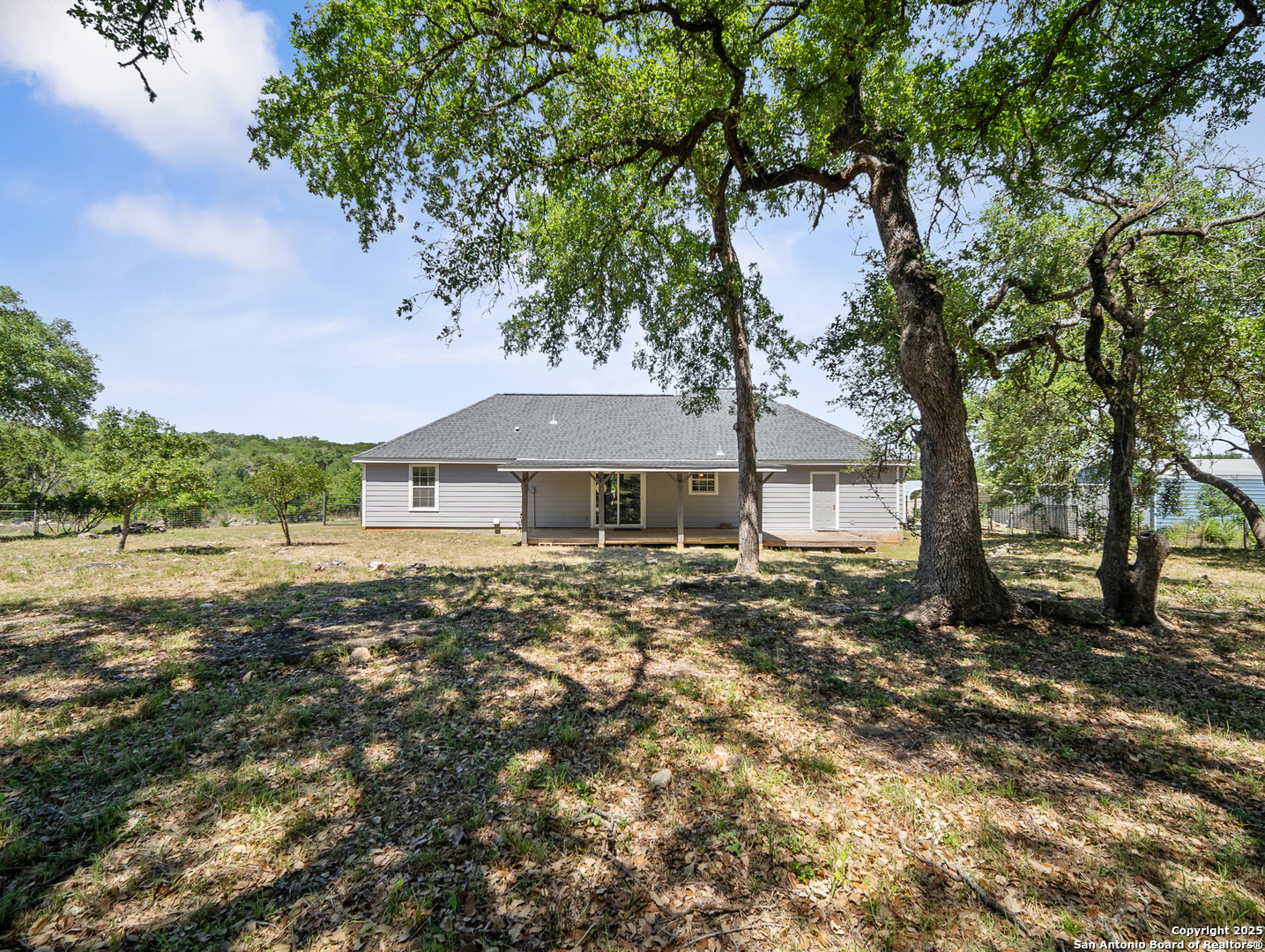 504 Oak Grove San Marcos TX 78666