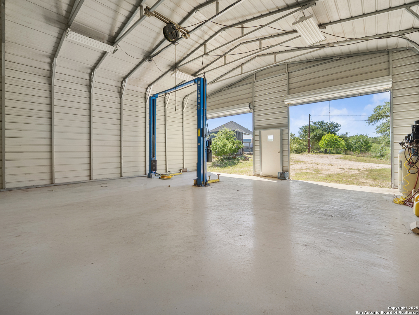 504 Oak Grove San Marcos TX 78666