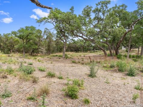 504 Oak Grove San Marcos TX 78666