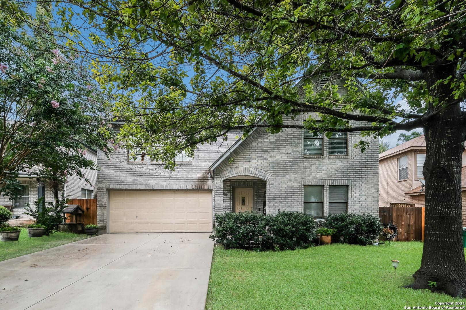 9114 Rue De Lis San Antonio TX 78250