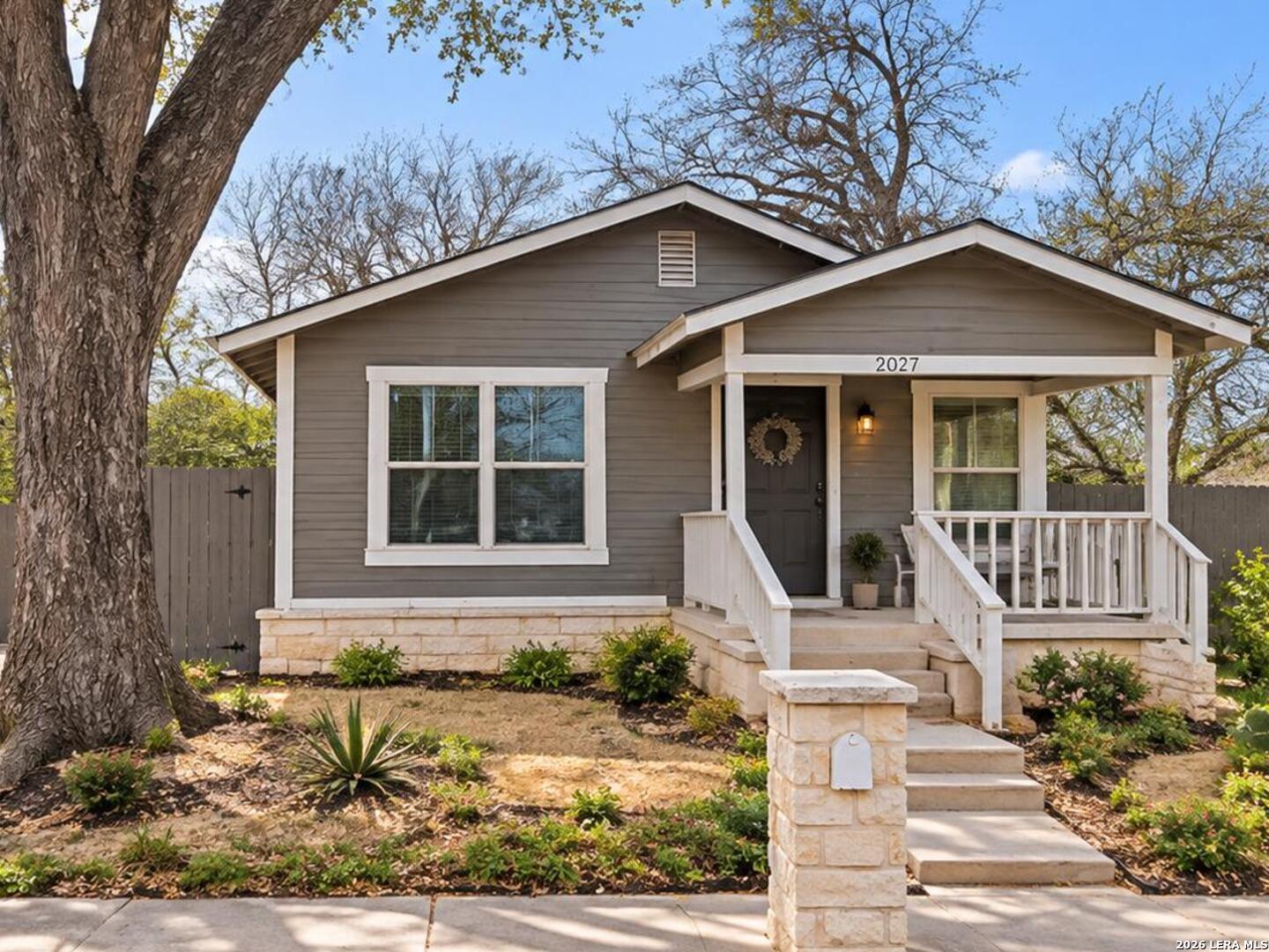 2727 Roselawn Road San Antonio TX 78226
