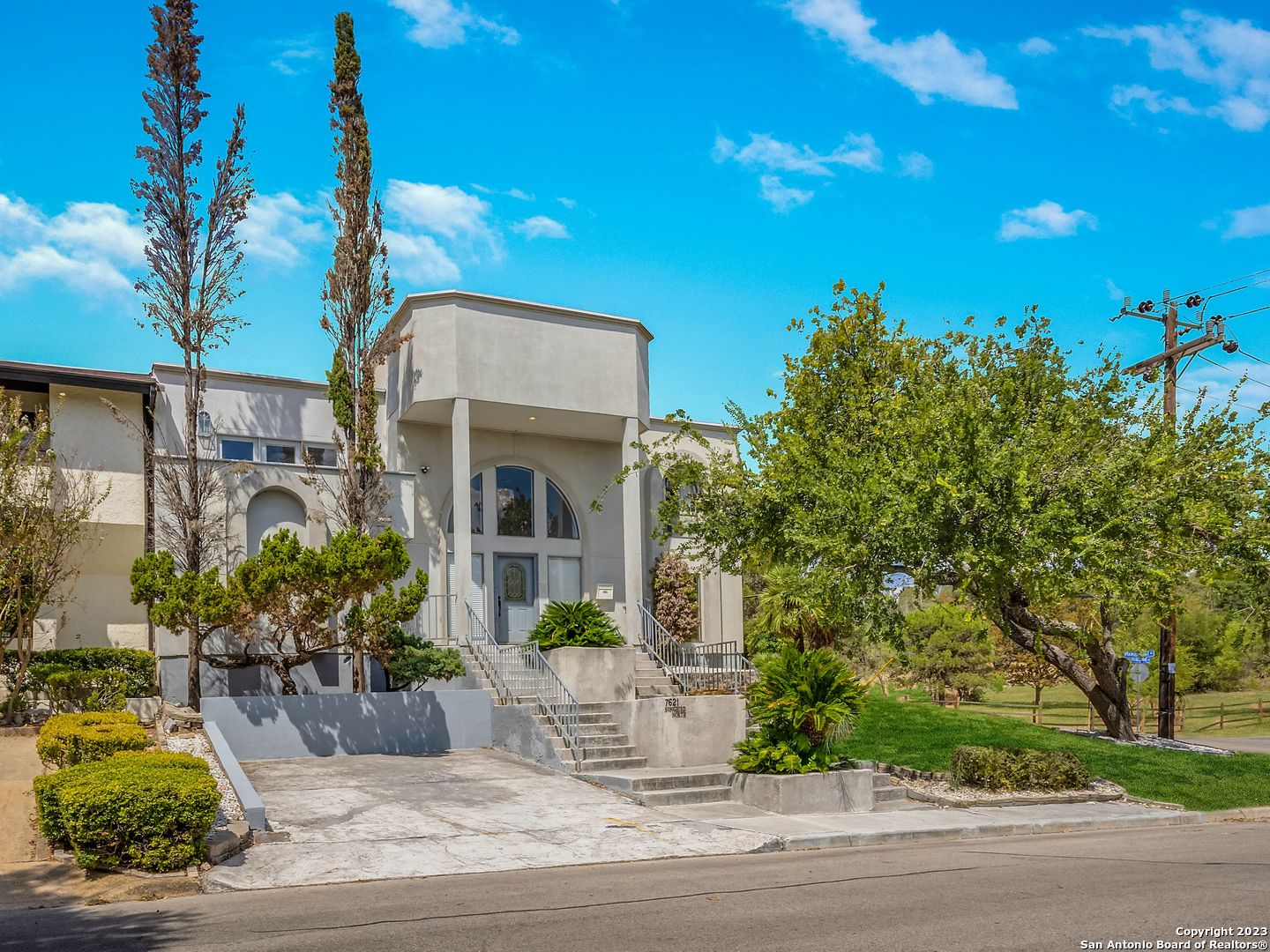 7621 N Songbird San Antonio TX 78229