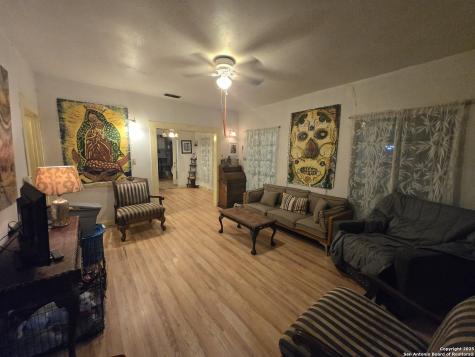 1806 Santa Anna Street San Antonio TX 78201