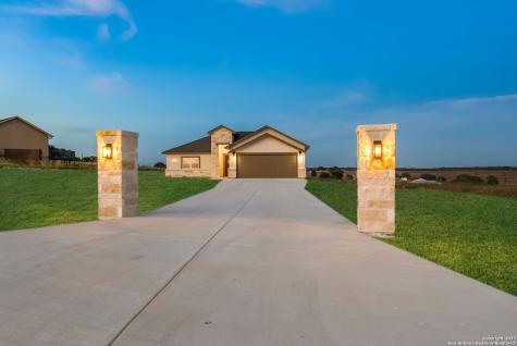 510 Lazy Oak Lane La Vernia TX 78121