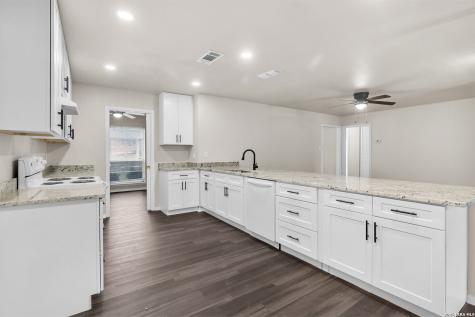 4850 Shadydale San Antonio TX 78228