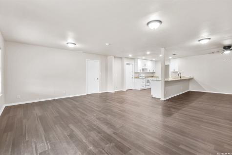 4850 Shadydale San Antonio TX 78228