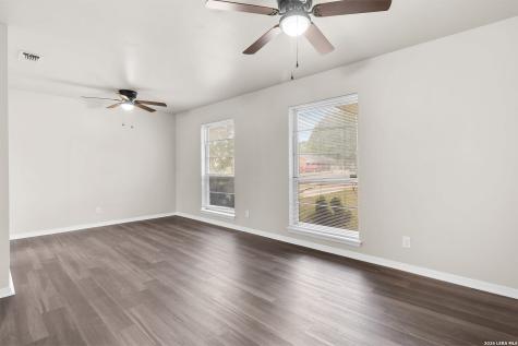 4850 Shadydale San Antonio TX 78228