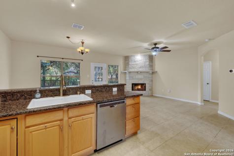 1060 Somerset Canyon Lake TX 78133