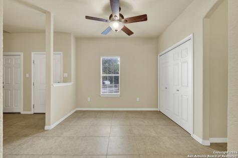 1060 Somerset Canyon Lake TX 78133