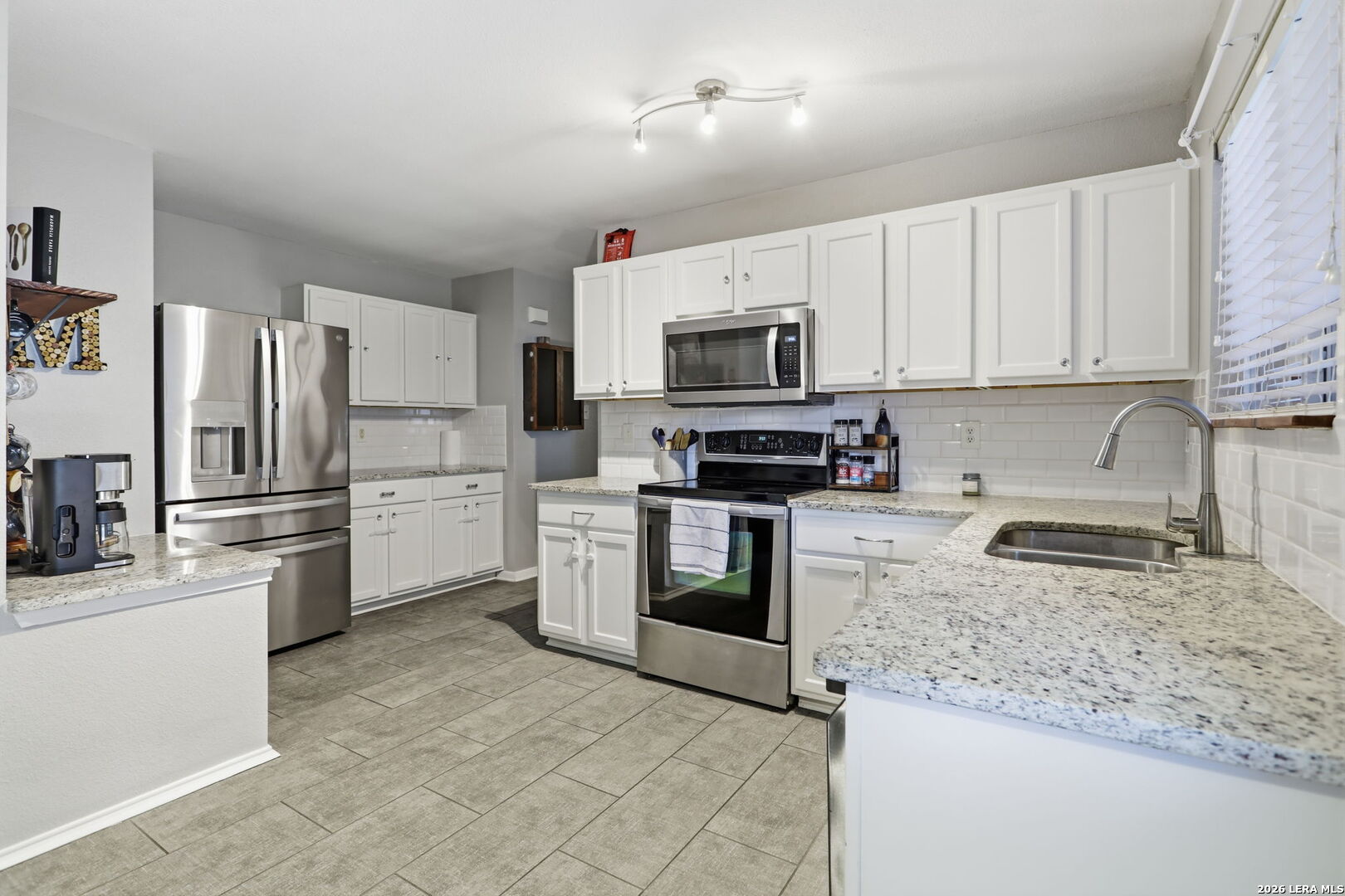 8003 Saratoga Knoll Selma TX 78154
