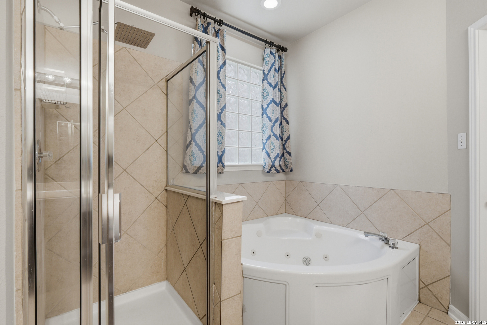 522 Turtle Hill San Antonio TX 78260