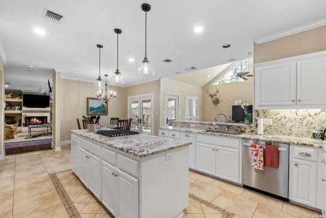 106 Sleepy Elm San Antonio TX 78209