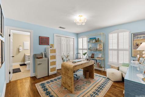 106 Sleepy Elm San Antonio TX 78209