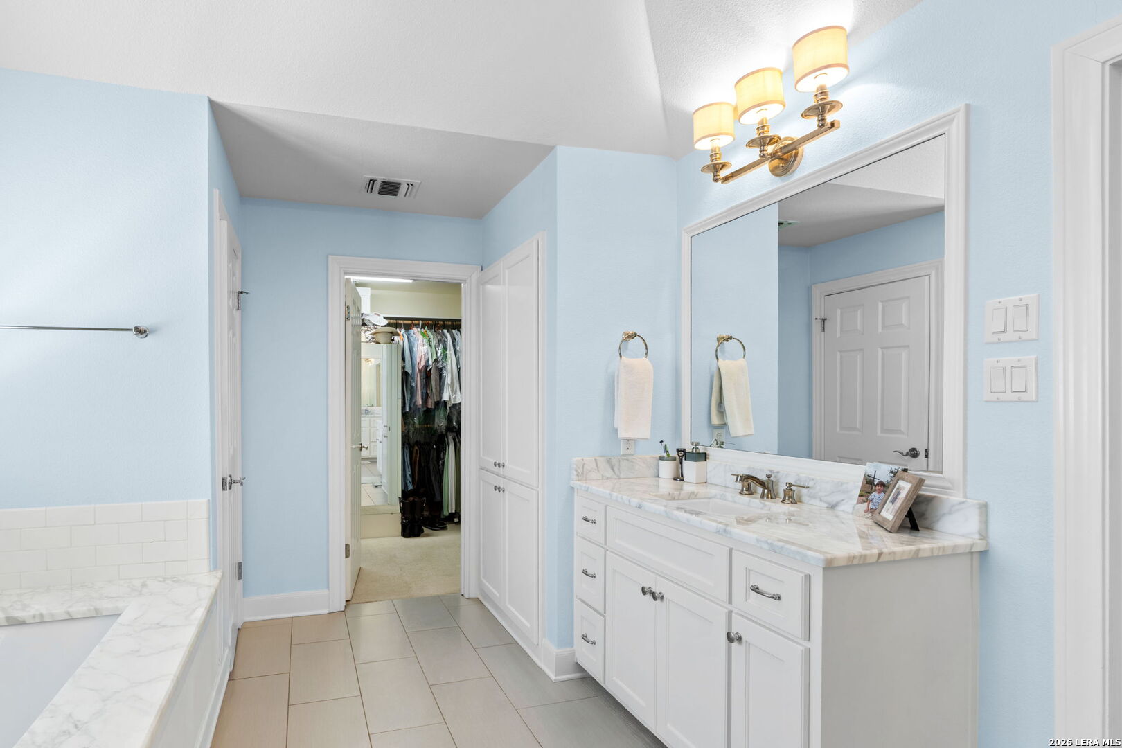 106 Sleepy Elm San Antonio TX 78209