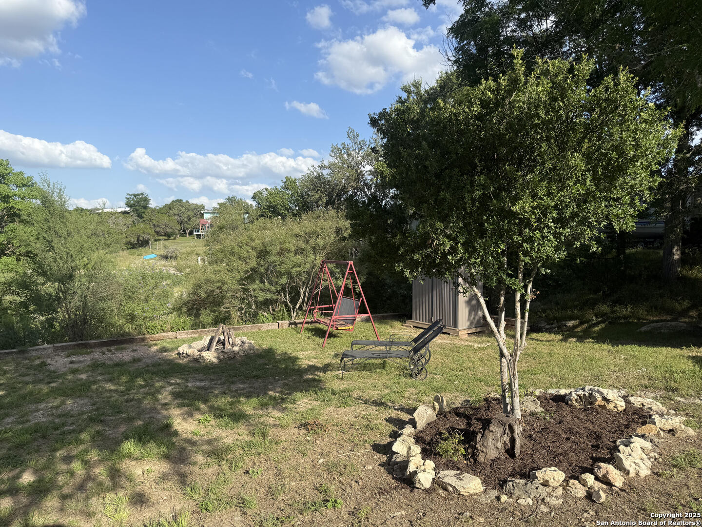 242 Thornton Lakehills TX 78063