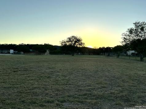 305 Summit Drive Leakey TX 78873