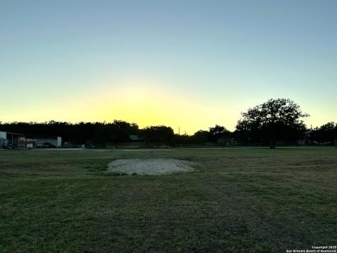 305 Summit Drive Leakey TX 78873