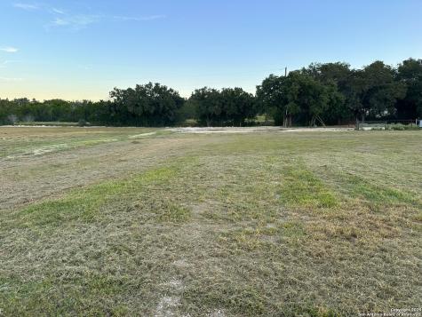 305 Summit Drive Leakey TX 78873