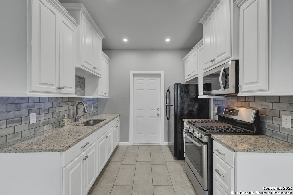 5170 Village Green San Antonio TX 78218