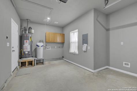 5170 Village Green San Antonio TX 78218