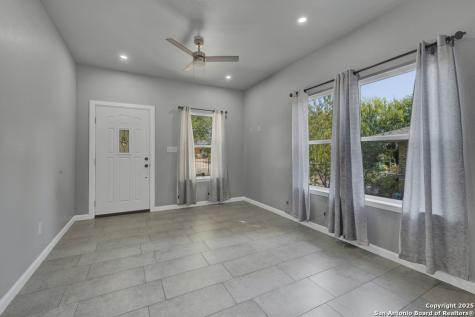 5170 Village Green San Antonio TX 78218
