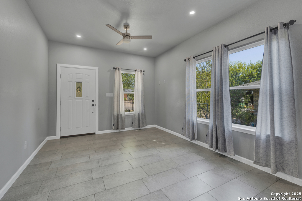5170 Village Green San Antonio TX 78218