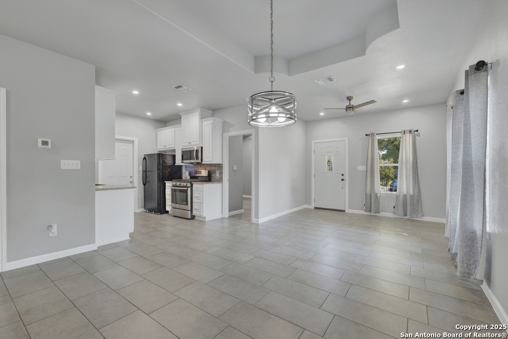 5170 Village Green San Antonio TX 78218