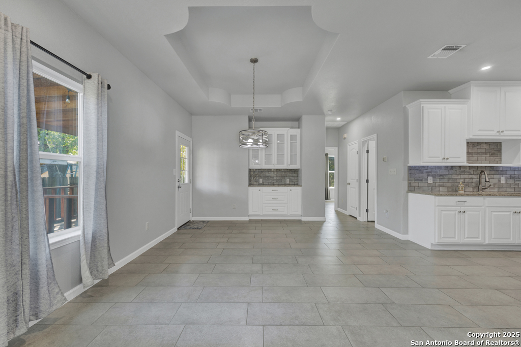 5170 Village Green San Antonio TX 78218