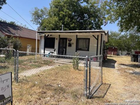 1321 Dahlgreen Avenue San Antonio TX 78237