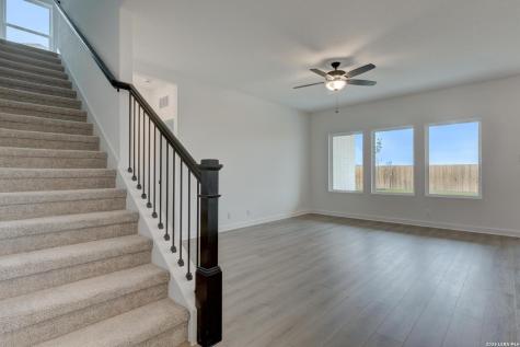 14231 Wolf View San Antonio TX 78252