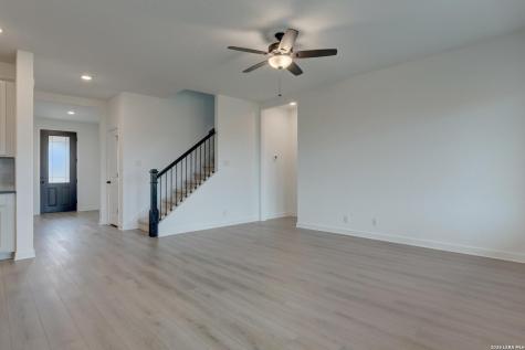 14231 Wolf View San Antonio TX 78252