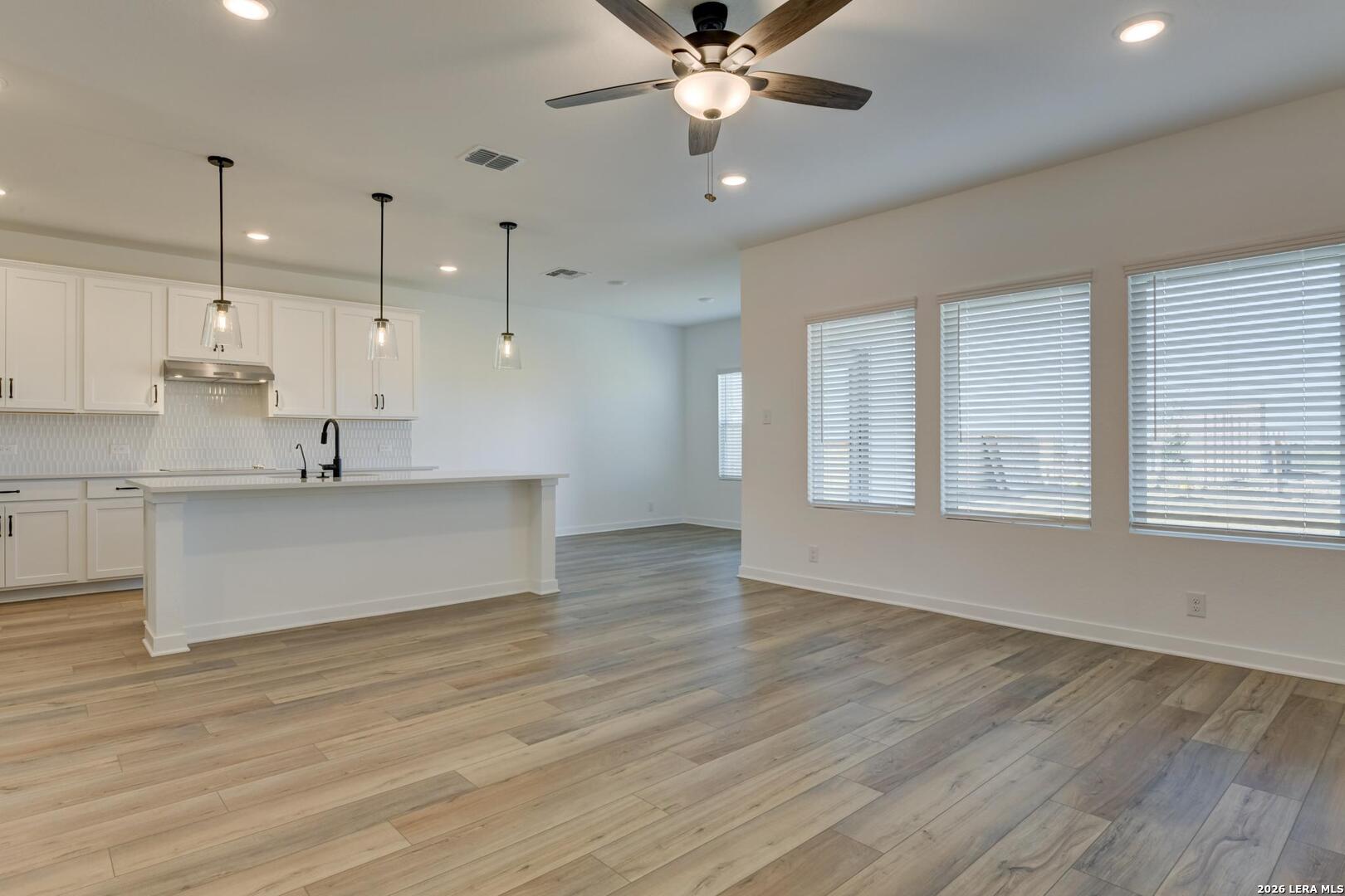 14231 Wolf View San Antonio TX 78252
