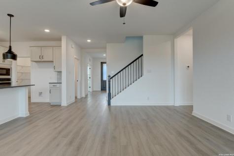 14231 Wolf View San Antonio TX 78252