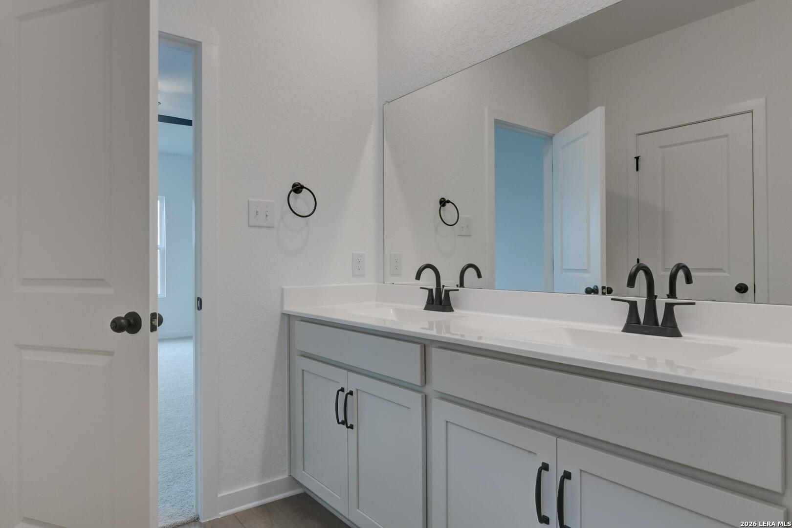 14231 Wolf View San Antonio TX 78252