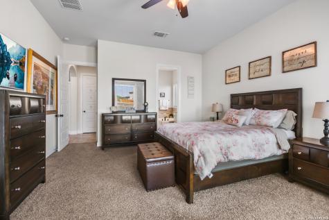 417 Bee Caves Cove Cibolo TX 78108