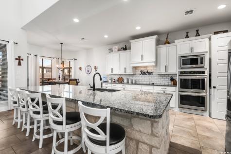 417 Bee Caves Cove Cibolo TX 78108