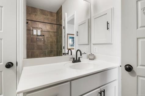 417 Bee Caves Cove Cibolo TX 78108