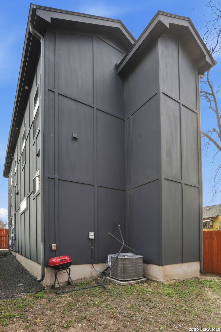 1641 N Center Street San Antonio TX 78202