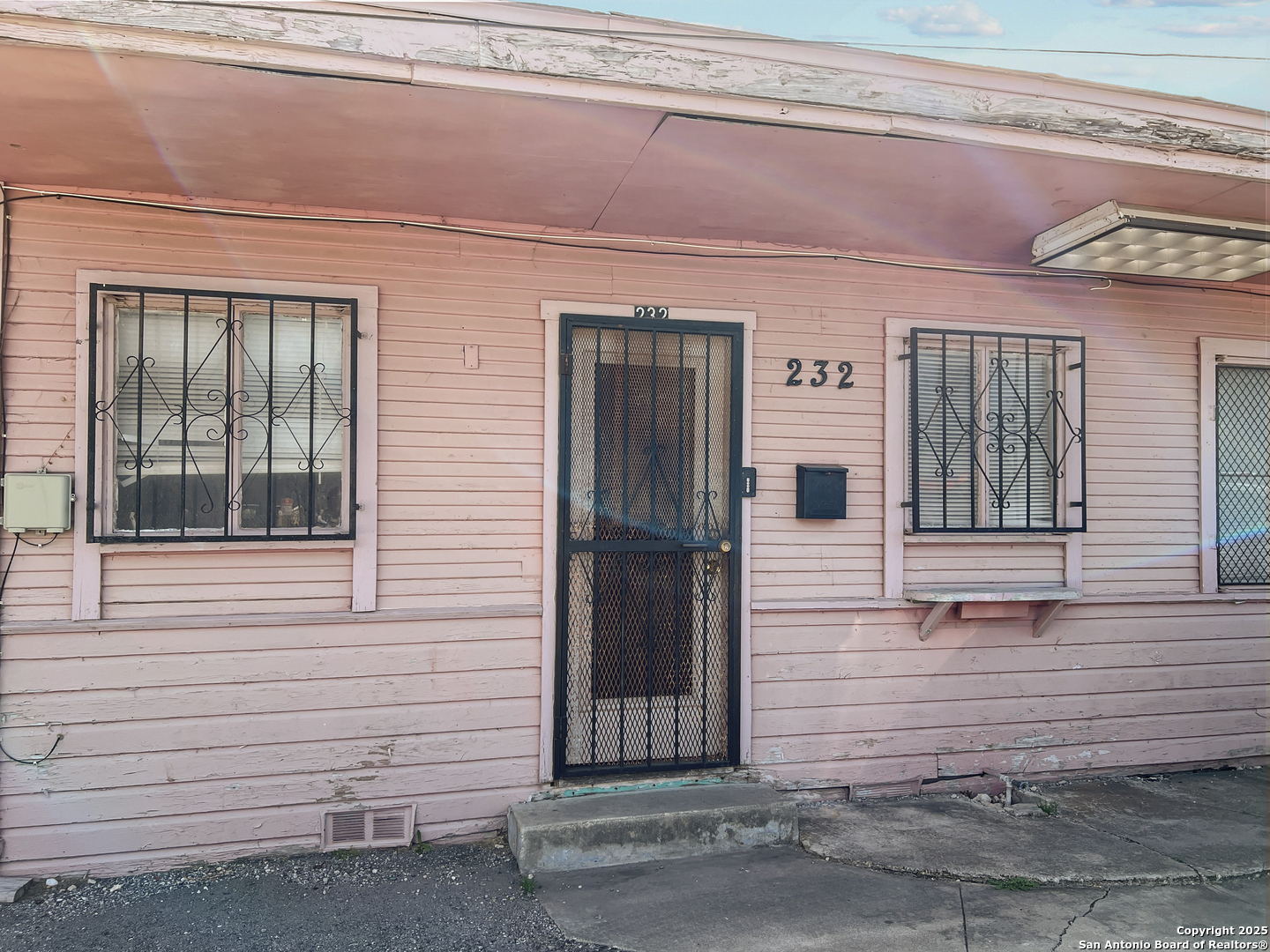 232 Guthrie San Antonio TX 78237