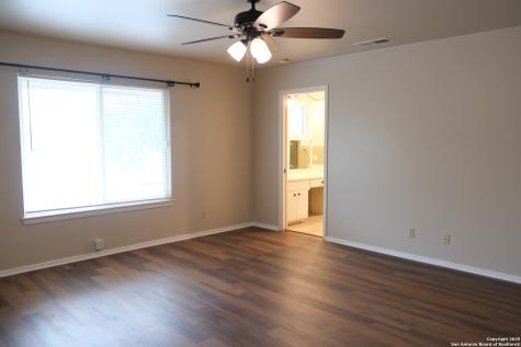 393 Fenwick Drive Windcrest TX 78239