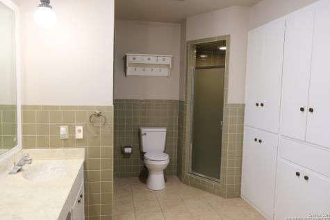 393 Fenwick Drive Windcrest TX 78239