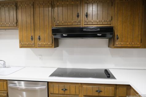 393 Fenwick Drive Windcrest TX 78239