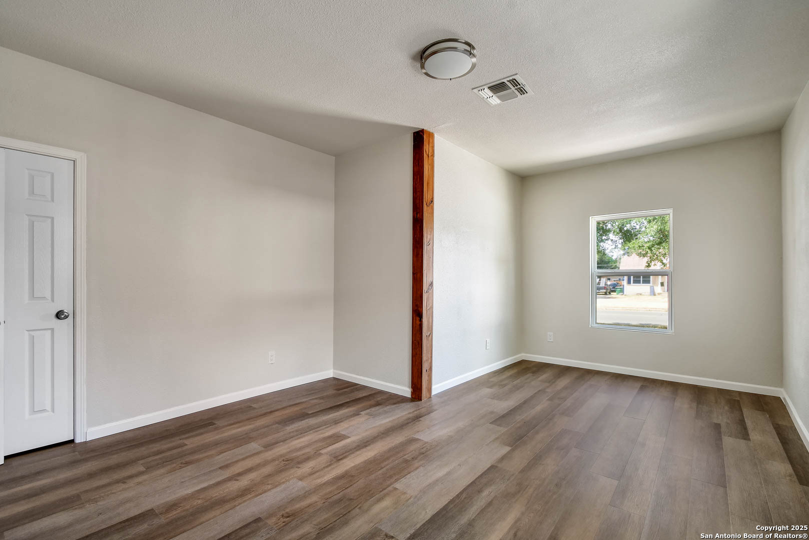 718 E Highland San Antonio TX 78210