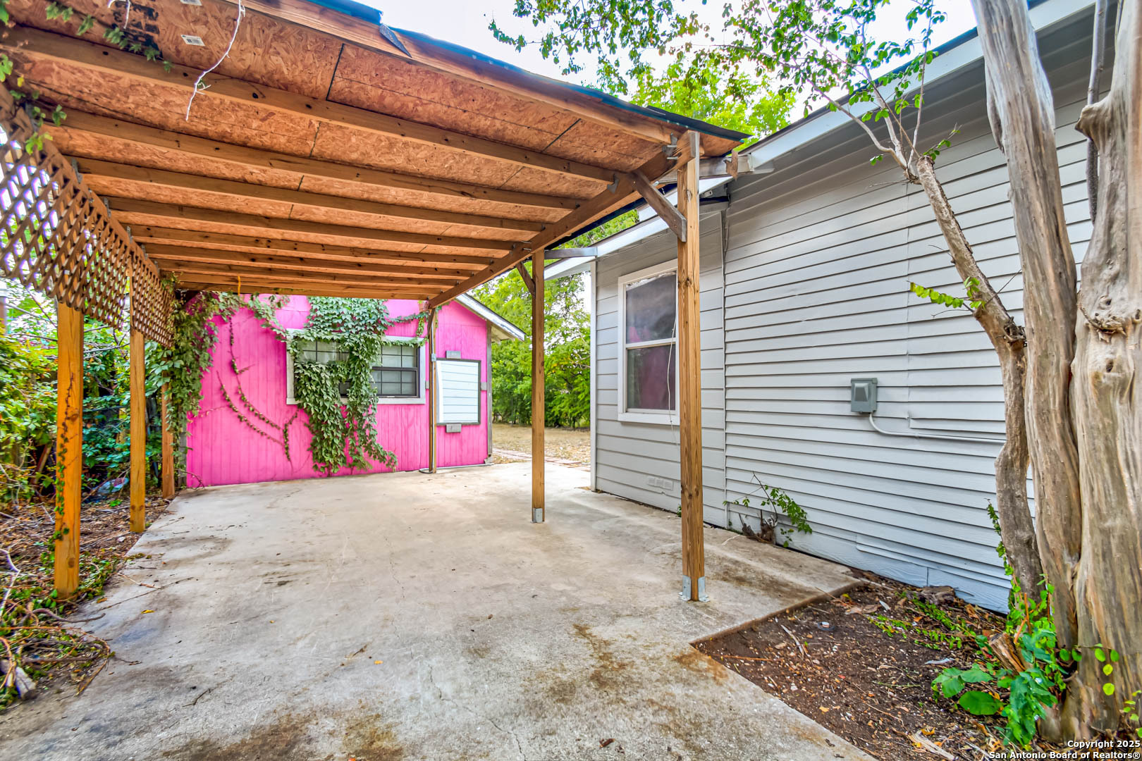 718 E Highland San Antonio TX 78210