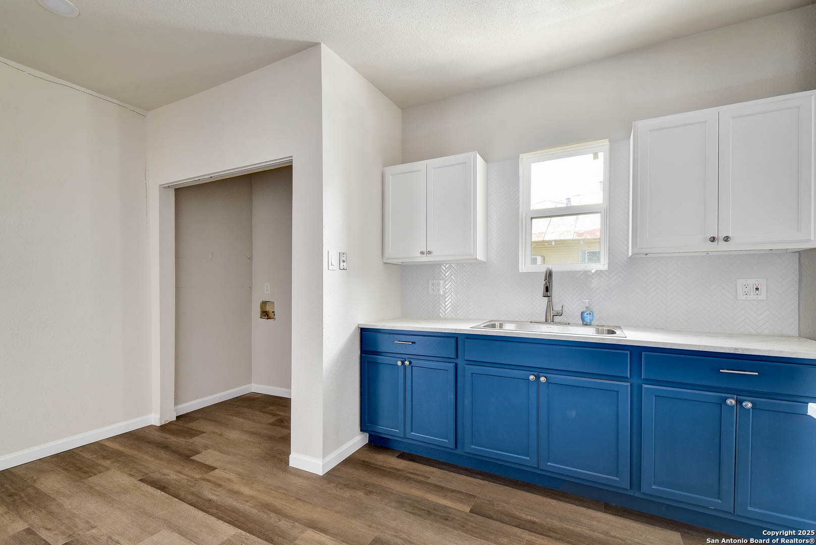 718 E Highland San Antonio TX 78210