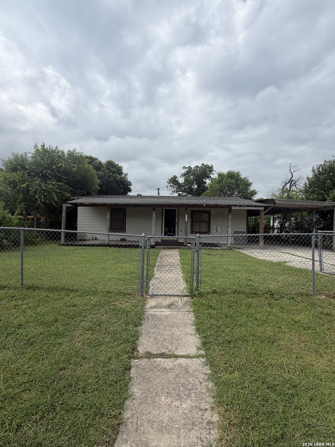 1210 W Gerald San Antonio TX 78211