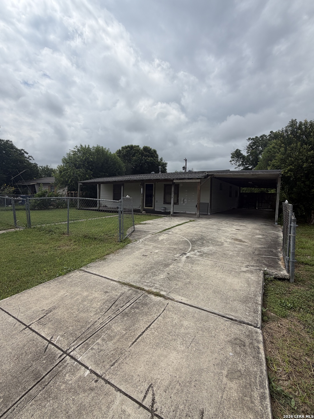 1210 W Gerald San Antonio TX 78211