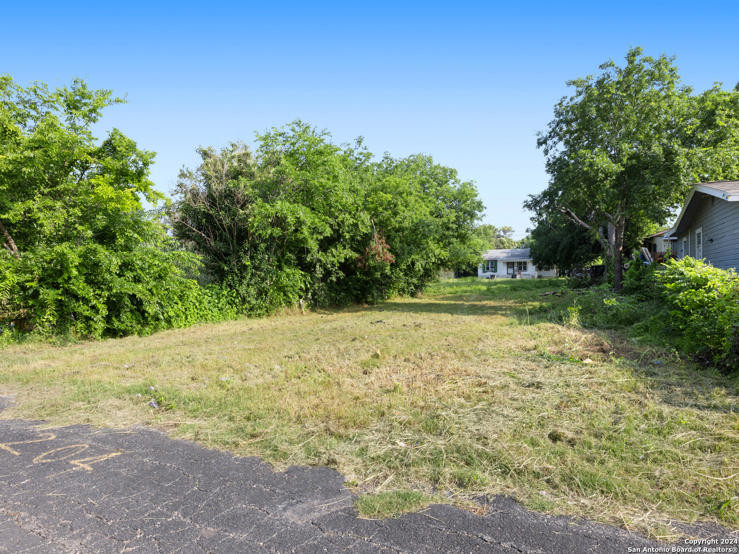 204 Orphan San Antonio TX 78202